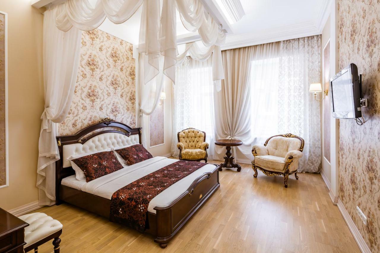 Romari Проспект Свободи 31 Lviv Kültér fotó
