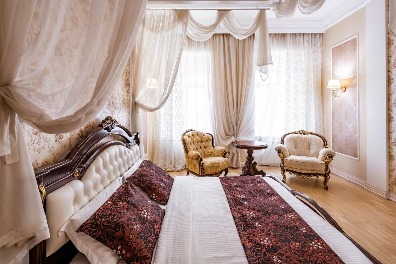 Romari Проспект Свободи 31 Lviv Kültér fotó